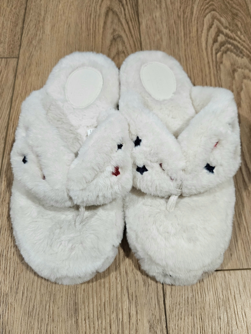 White Plush Flip-Flop Slippers with Star Accent